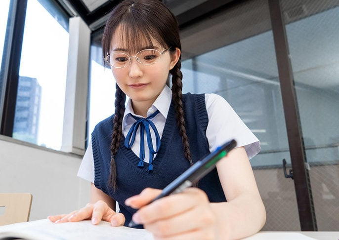 Als ich ausging, um Mädchen zu treffen, traf ich meine alte Schülerin Sayaka Otoshiro